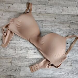 Victoria's Secret T-shirt Lightly Lined Full Coverage Wireless Bra Size 38D GUC